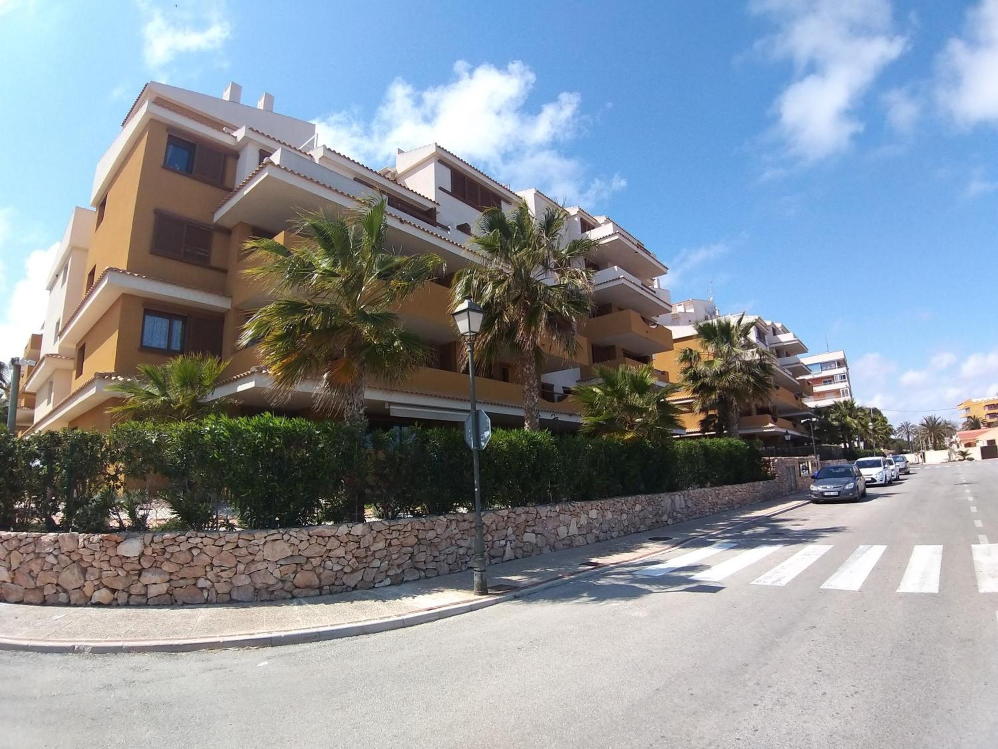 Apartamento Eleonor, La Entrada, Punta Prima, Torrevieja Luaran gambar